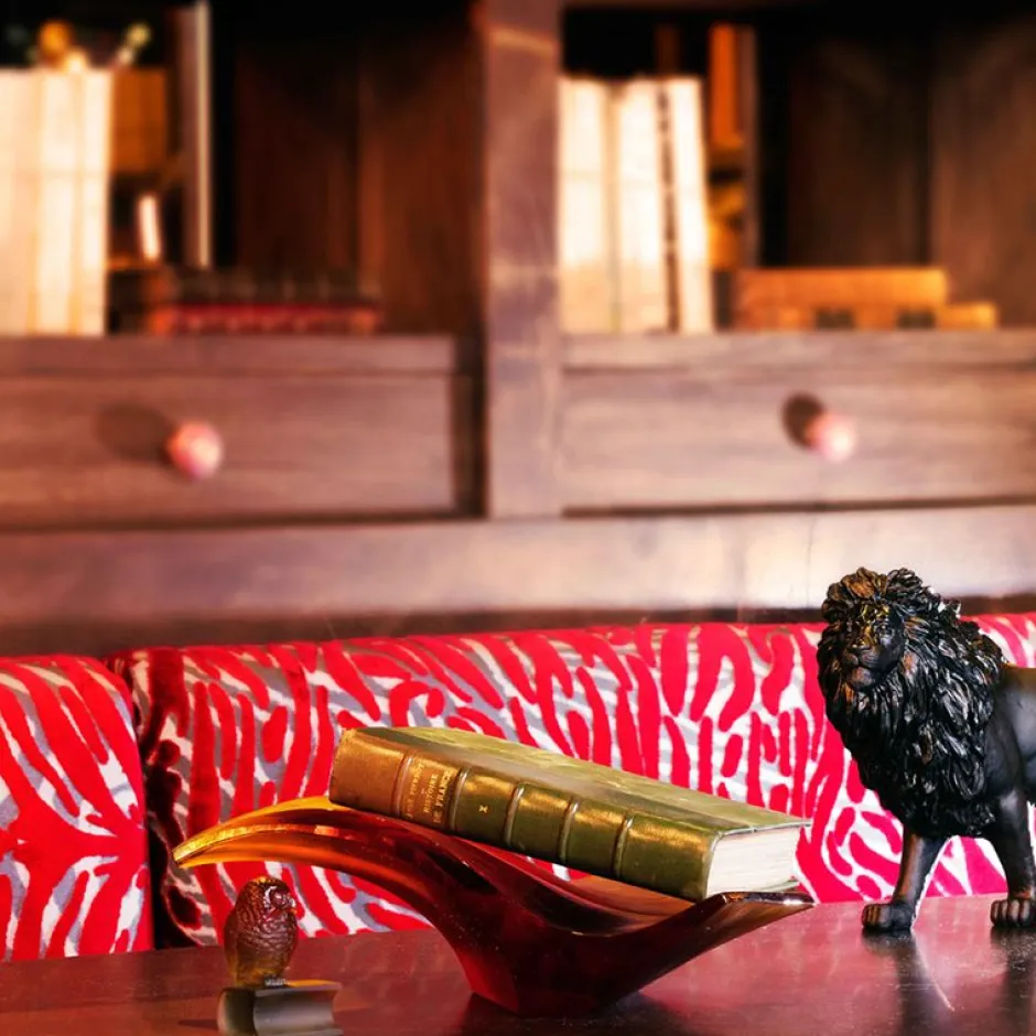 Lion sand noir daum Bestiaire|Éditions D’Art Cristal