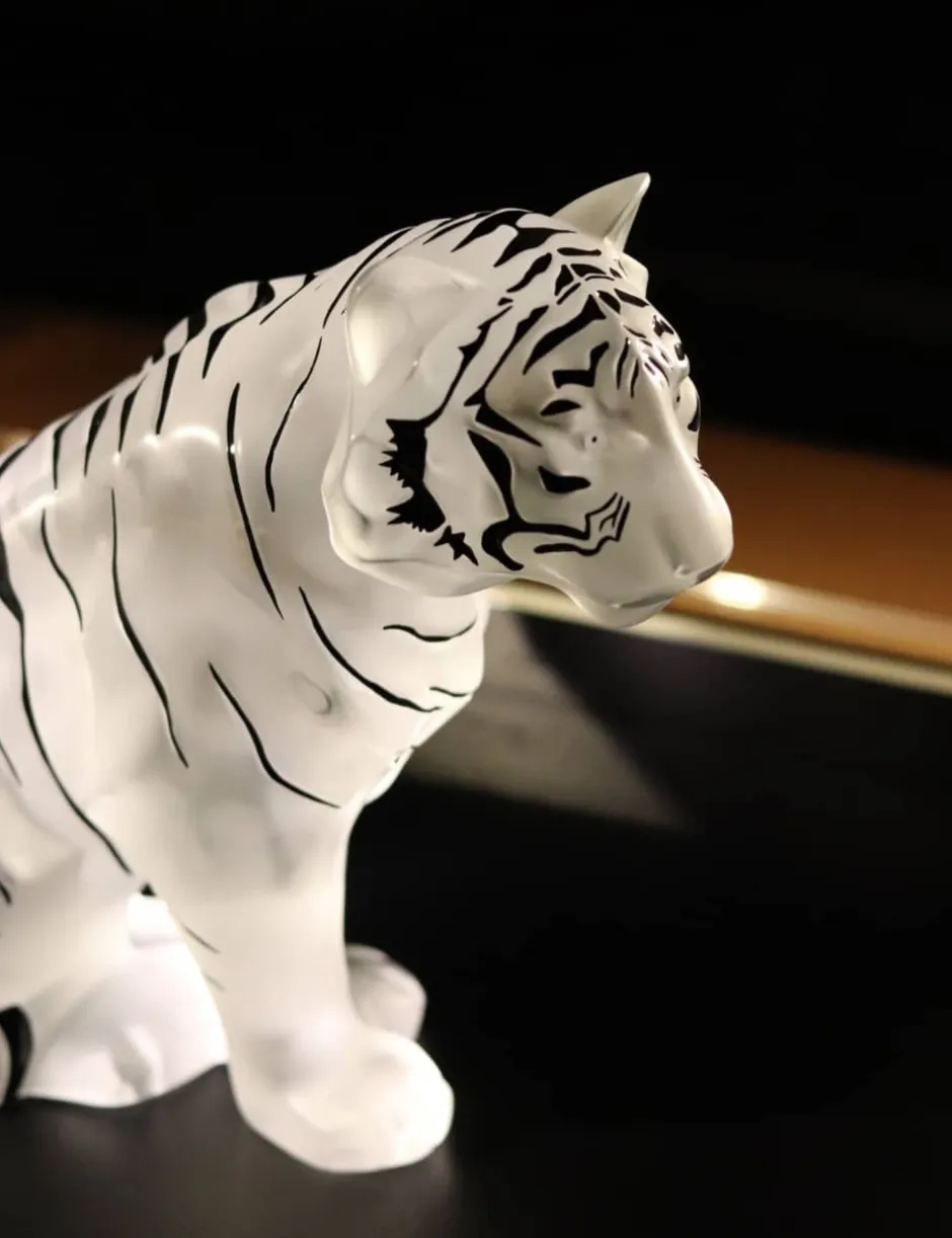 New Tigre assis émaillé noir lalique Sculptures Et Figurines|Bestiaire