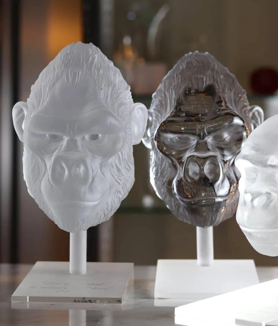 Sale Tête de Gorille poli pâte de cristal par Loïc Ortega Éditions D’Art Cristal|Bestiaire
